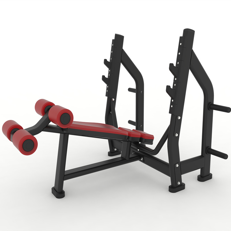 silla de empuje horizontal comercial en el gimnasio, estante de entrenamiento de empuje de pecho inclinado, cama de levantamiento de pesas multifuncional, silla de ejercicios de empuje horizontal interior