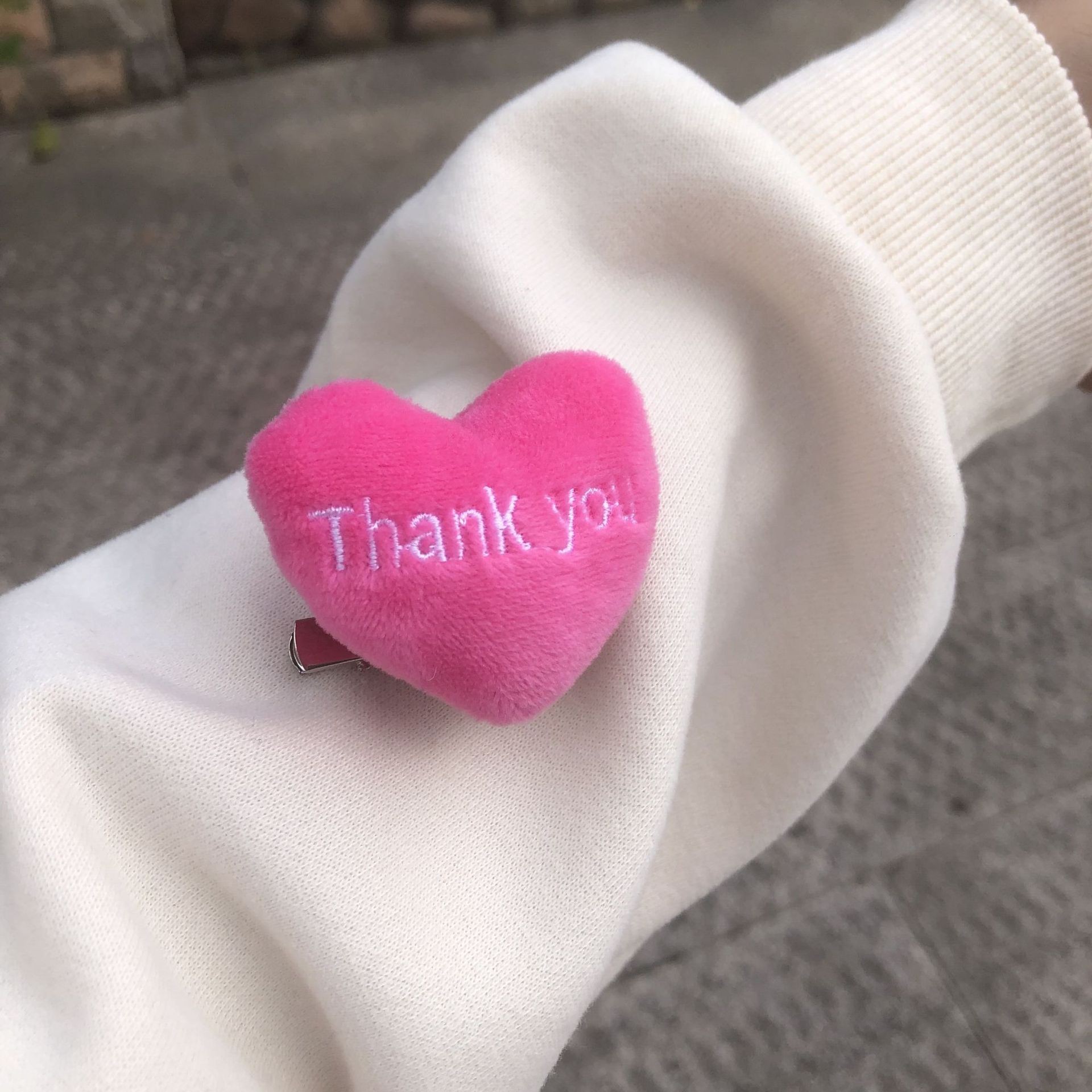 Yiyang Qianxi mismo estilo pequeña flor roja broche de horquilla de doble uso broche de horquilla de amor flor BB clip pulsera anillo de presión