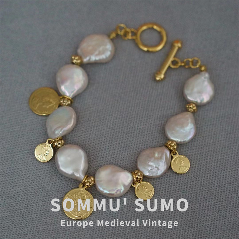Baroque Natural Freshwater Pearl Niche Women's Summer Light Luxury Coin Bracelet Designer Textured Retro Elegant Wrist