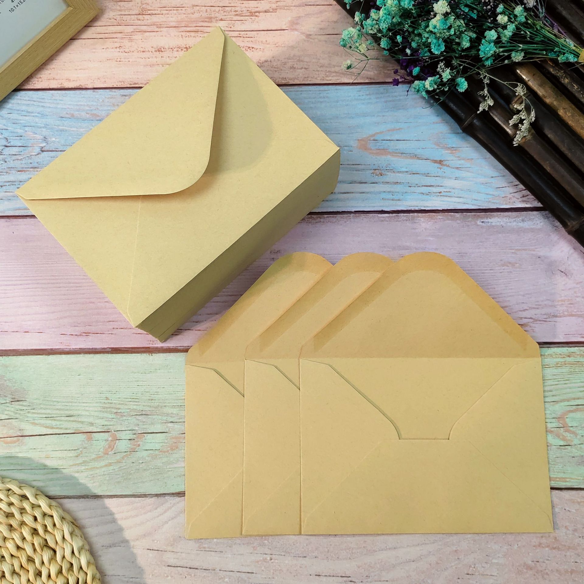 100克空白复古牛皮纸信封贺卡明信片邀请函可烫金logo单色印刷