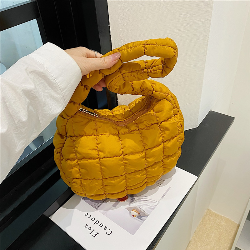 Bolsa bolsa de las axilas Nuevo cos nube bolsa de nicho de comercio exterior solo hombro bolsa de las mujeres de gran capacidad plisada bolsa de burbujas