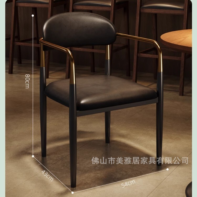 レトロなカフェテーブルと椅子の組み合わせ無垢材ベーカリーケーキショップチェアパブB&Bデザートミルクティーショップダイニングテーブルと椅子|undefined
