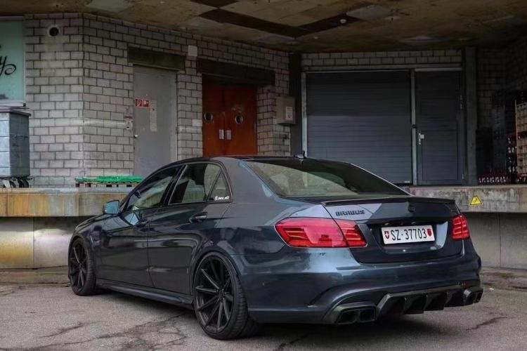 Suitable for Mercedes-Benz E-Class W212 Modification to E63 Front and Rear Bumpers, Carbon Fiber Front Lip, Side Skirts, Rear Lip, Rear Wing, and Hood