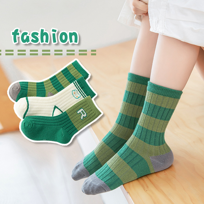 T325 Letter R Bear Youmian 가을 겨울 인기 통기성 및 땀 흡수성 학생 양말