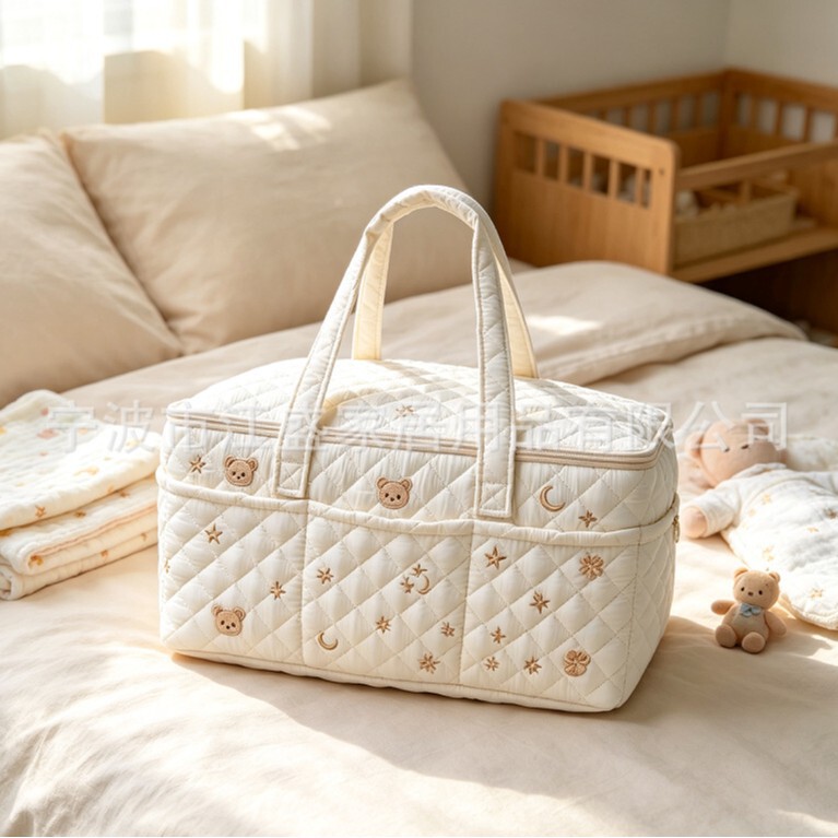 Factory direct supply printed waterproof diaper bag, portable baby product storage basket, car-mounted diaper changing basket with shoulder strap Factory direct supply printed waterproof diaper bag, portable baby product storage basket, car-mounted diaper changing basket with shoulder strap