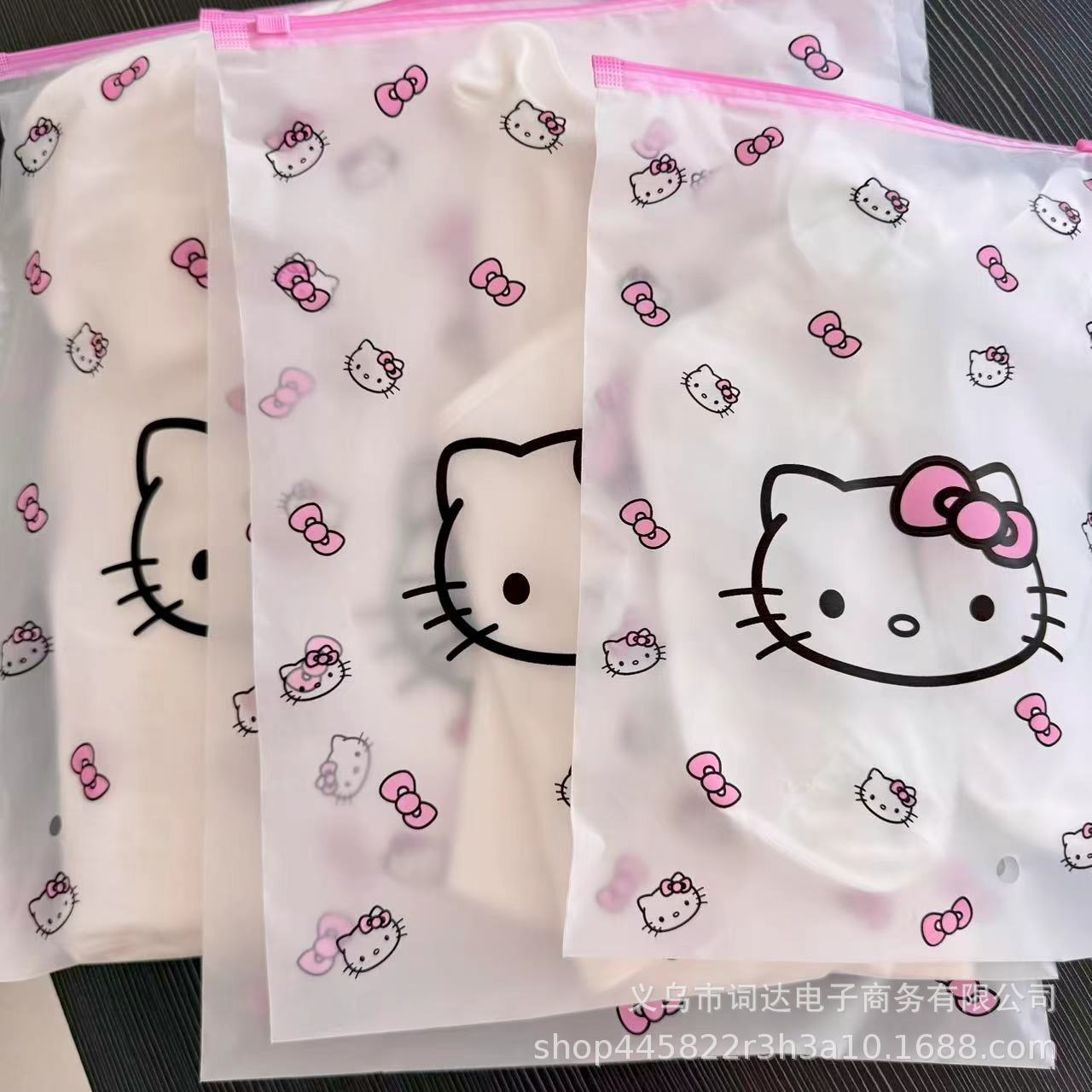 Hello kitty, storage bag for traveling, underwear, uniform, container, suitcase 3