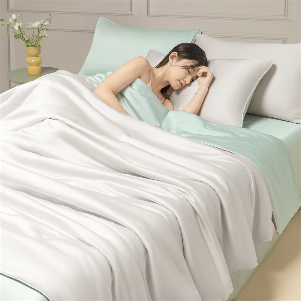 Colcha de verano de seda de hielo lavada pieza única 2025 nueva versión de verano Colcha fresca de verano Colcha de aire acondicionado fresco simple Juego de cuatro piezas Lavable a máquina