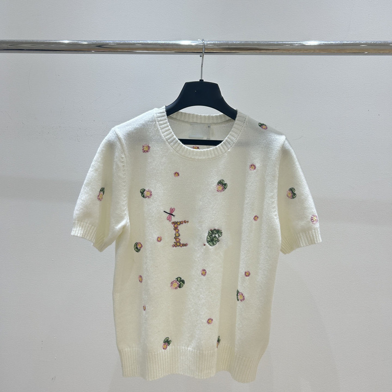 26 Spring/Summer Casual Floral Letter Embroidery Short Sleeve Pullover Knit Sweater Fashionable Versatile Top for Women 26 Spring/Summer Casual Floral Letter Embroidery Short Sleeve Pullover Knit Sweater Fashionable Versatile Top for Women