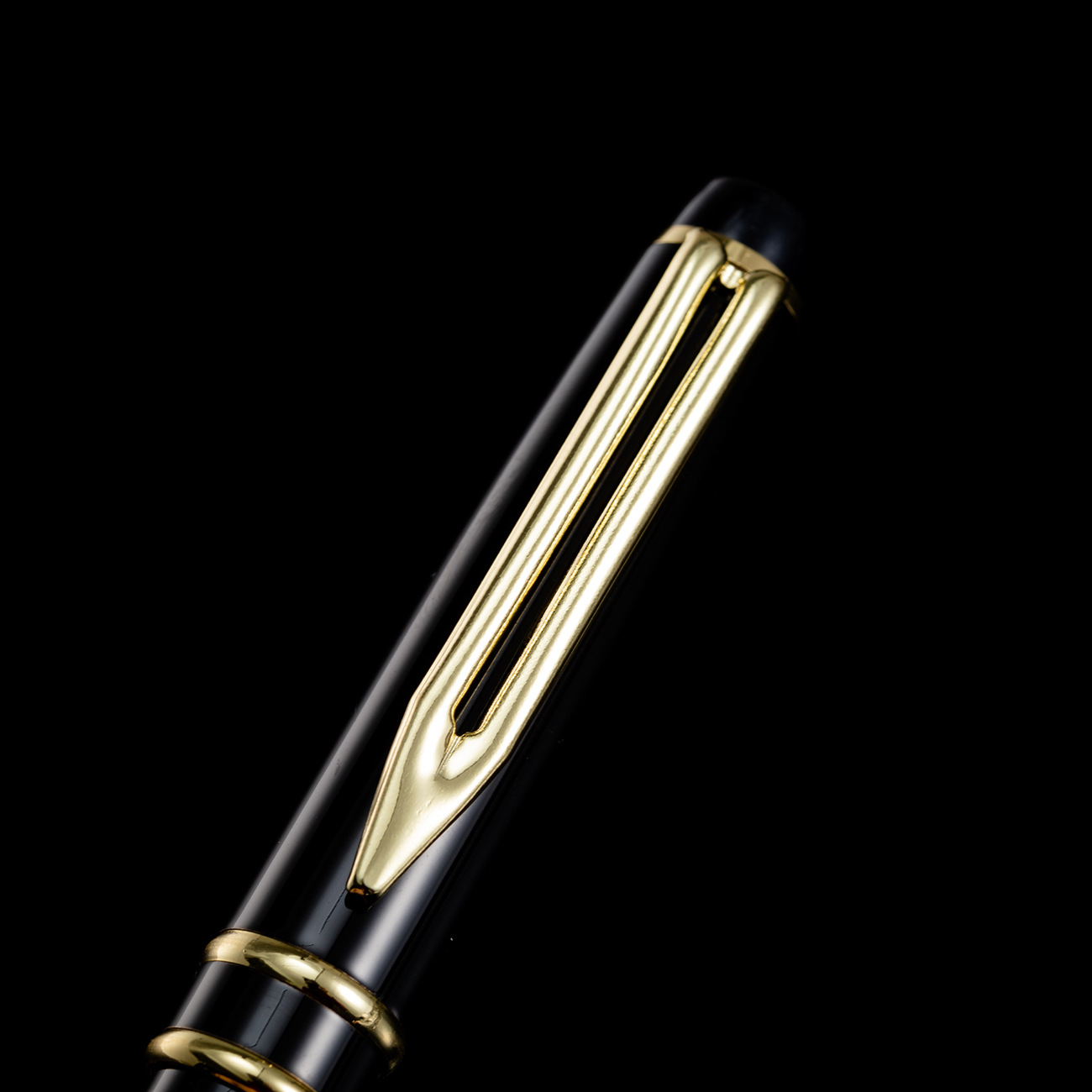 Fábrica en stock suministro de metal firma pluma bolígrafo negocio publicidad regalo gel pluma imprimible LOGO