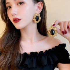 中古风黑色椭圆金属夸张耳环女高级感轻奢气质复古宫廷风耳钉耳饰