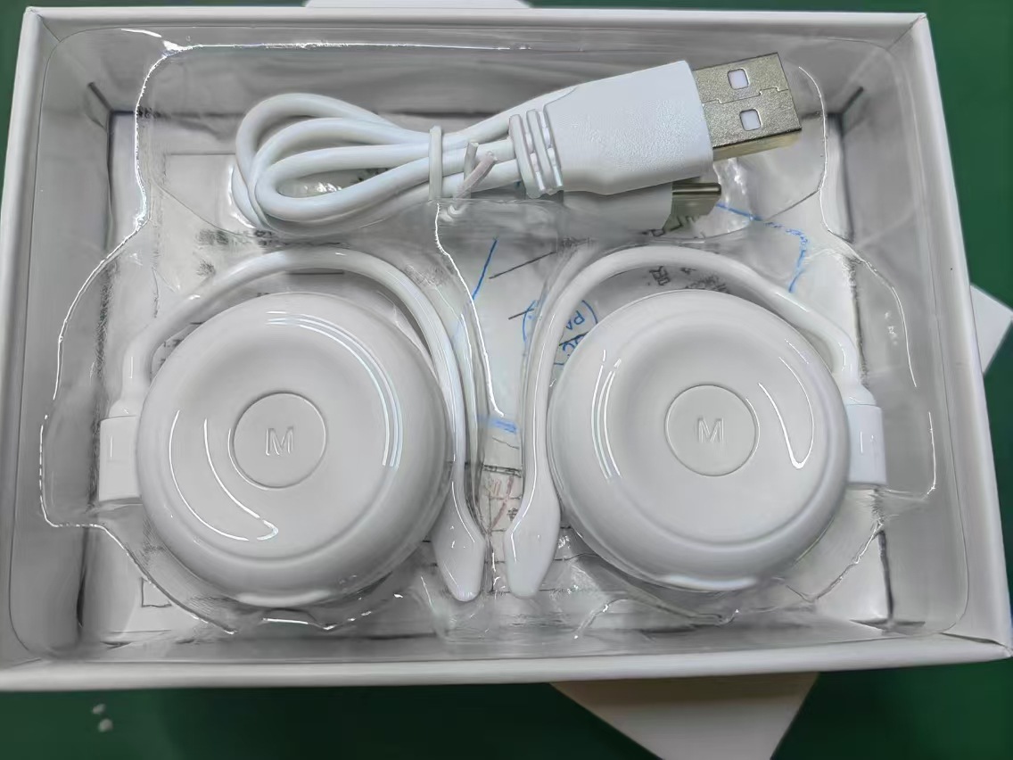 Los fabricantes transfronterizos modelo privado patente Bluetooth auriculares inalámbricos sin entrada oído-montado bajo sin retraso Deportes Auriculares