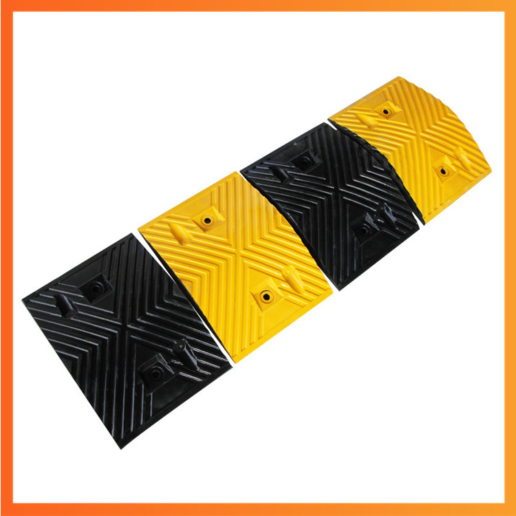 铸钢减速带加厚铸铁缓冲带公路道路家用橡胶限速缓冲带汽车减速垄