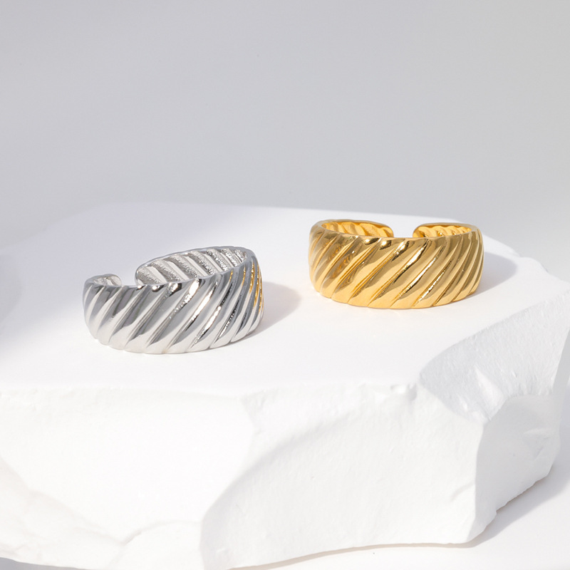 Style Simple Couleur Unie Acier Inoxydable Anneau Ouvert 1 Pièce display picture 1