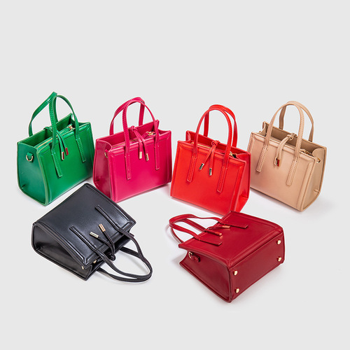 Z Brand Bag New Mini Fashion Urban Niche Shoulder Crossbody Bag Versatile Green Chain Wing Bag