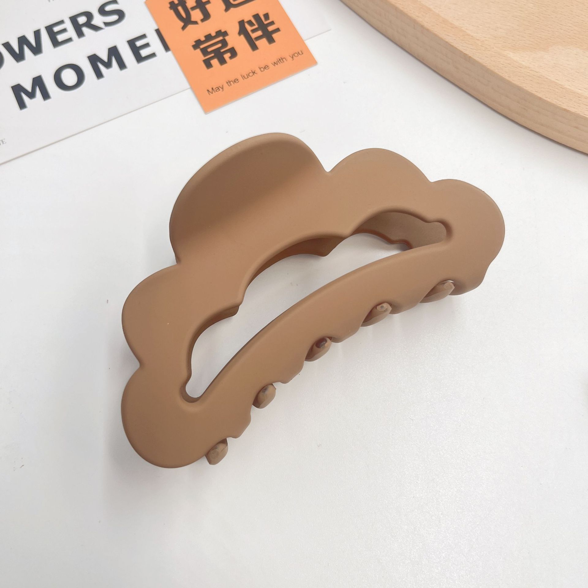 Accesorios para el cabello coreanos Clip de sensación premium de verano Clip de tiburón en la parte posterior de la cabeza