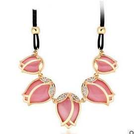 郁金香夏季时尚饰品短款项链女衣服配饰花朵挂件郁金香锁骨链