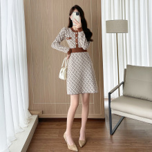 深圳南油高端女装针织连衣裙女秋季气质小香风收腰显瘦A字毛衣裙