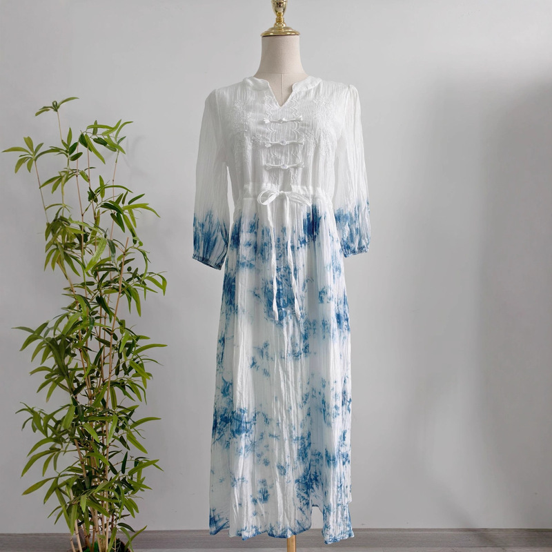 Yunnan Dali Tie-Dye Small V Neck Embroidered Dress Embroidered Mid-Sleeve Retro Long Skirt A-Line Mid-Length Skirt Blue and White Tie-Dye