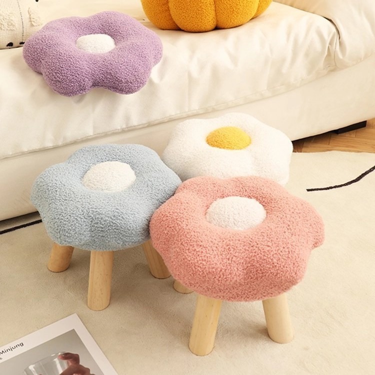 Taburetes de madera maciza de flores lindas, taburetes de cambio de zapatos de puerta de casa, taburetes de mesa de té de balcón, taburetes bajos para niños image 3