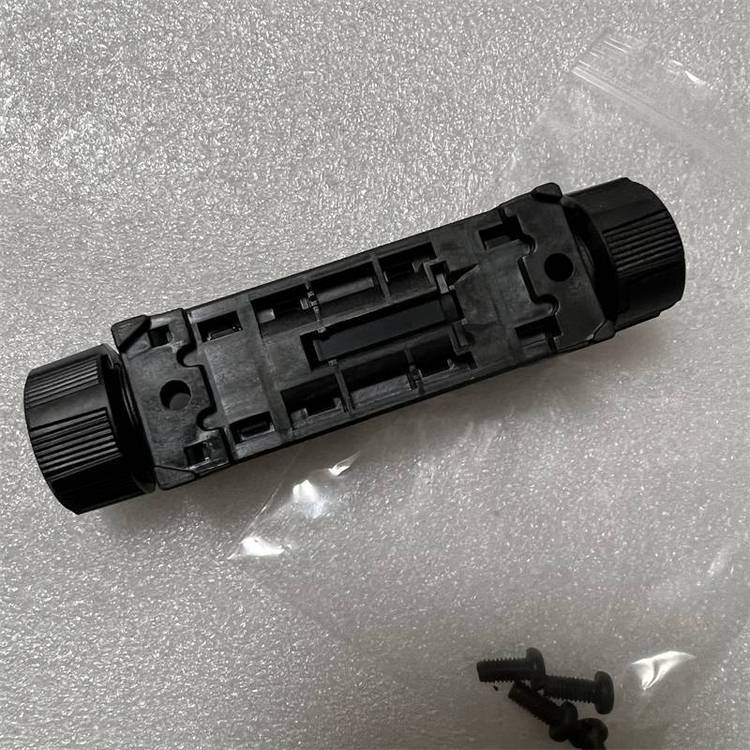 KEYENCE 树脂配管ø7.5 ~ 8.5 mm 夹钳式流量传感器 FD-XC8R3