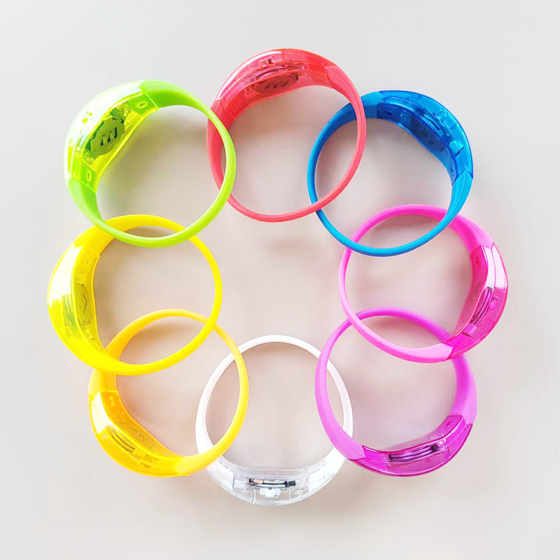 Pulsera luminosa de silicona botón LED nocturno con bols de mano de concierto fabricantes de props de animación al por mayor concierto