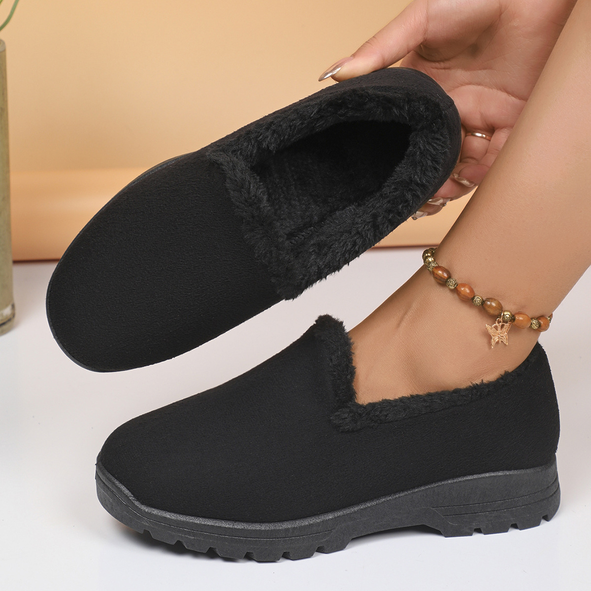 New snow cotton shoes low-top warm autumn and winter women's cotton shoes bean shoes fashion slip-on comfortable soft bottom snow_voghion.com