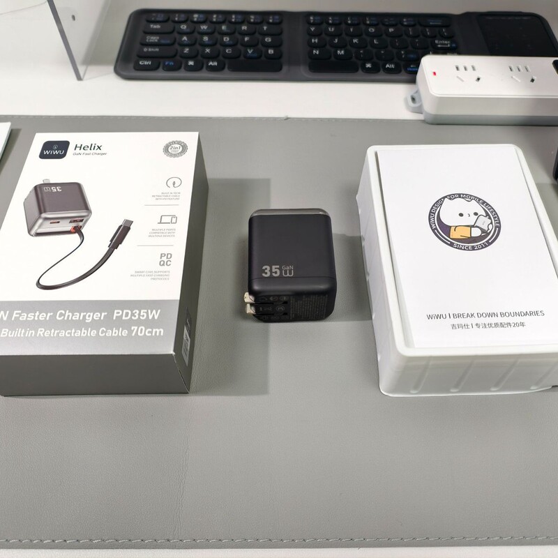Certified Pd35W Gallium Nitride Charger Suitable for Apple Pd35W Charger Iphone16 Mobile Phone Fast Charging Head