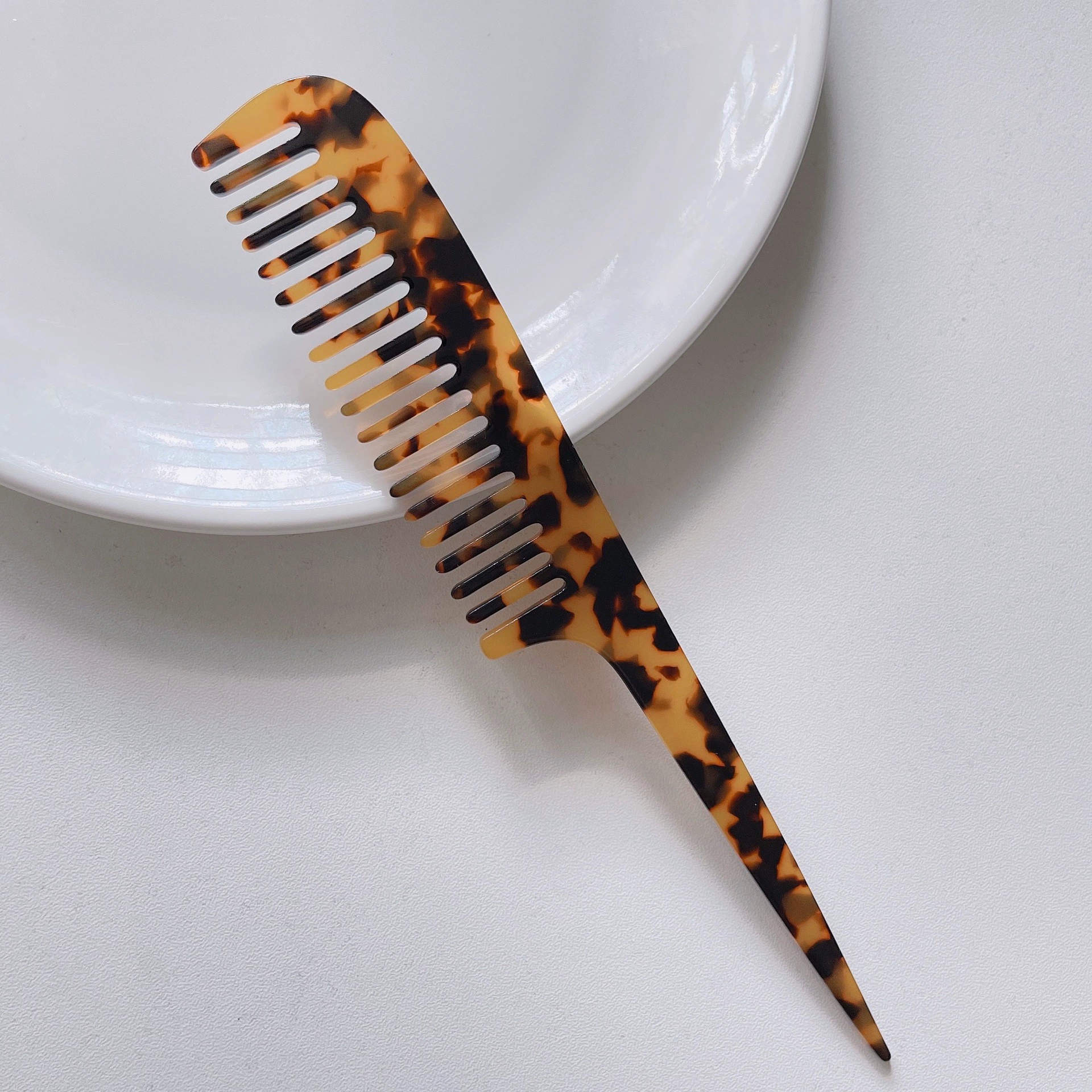 High -quality ~ South Korea's simplicity marble texture long -handle tail comb combs anti -static hair combing combed cross -border