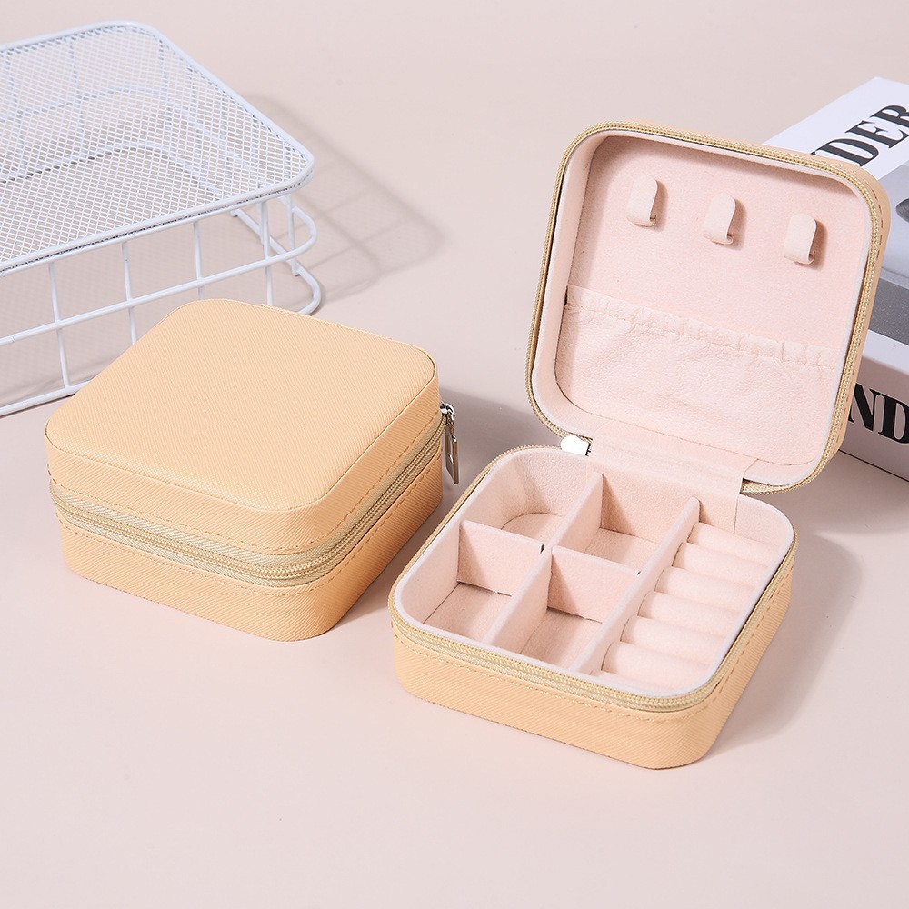 Portable jewelry box for earrings, necklaces, rings, storage box, small and elegant home accessories, best-selling model