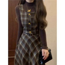 法式毛衣套装格子连衣裙子女早秋2025新款过新年战袍千金穿搭长裙