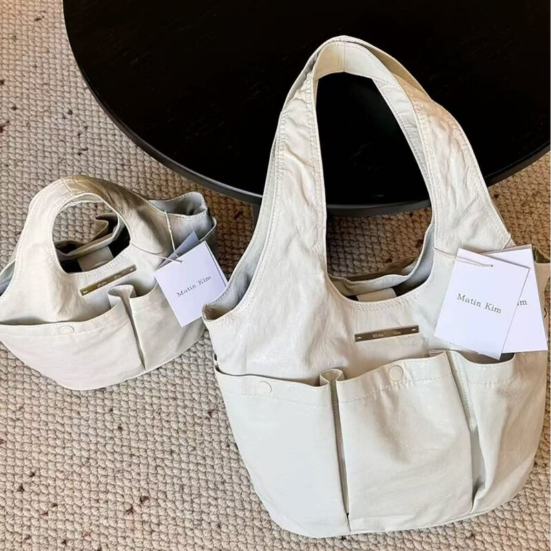 Korean Niche Brand Yizhi Nannan Matin Multi-Pocket Design Kim Large Capacity Tote Bag for Women, Handbag and Shoulder Bag for Women Korean Niche Brand Yizhi Nannan Matin Multi-Pocket Design Kim Large Capacity Tote Bag for Women, Handbag and Shoulder Bag for Women