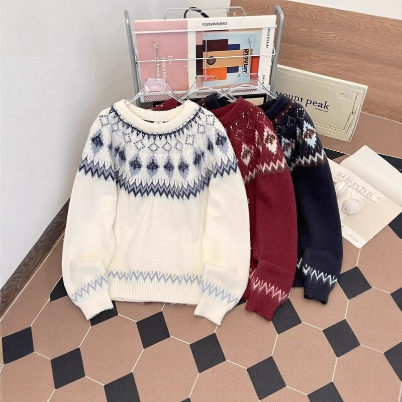 2025 Christmas Sweaters for Men and Women Couples Wear Red Sweaters Trendy Brand Clothes Autumn and Winter Fair Isle Sweaters 2025 Christmas Sweaters for Men and Women Couples Wear Red Sweaters Trendy Brand Clothes Autumn and Winter Fair Isle Sweaters