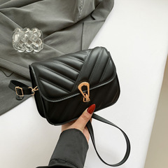 個性潮流鎖扣時尚單肩女包2024新款通勤時尚簡約氣質斜挎小方包