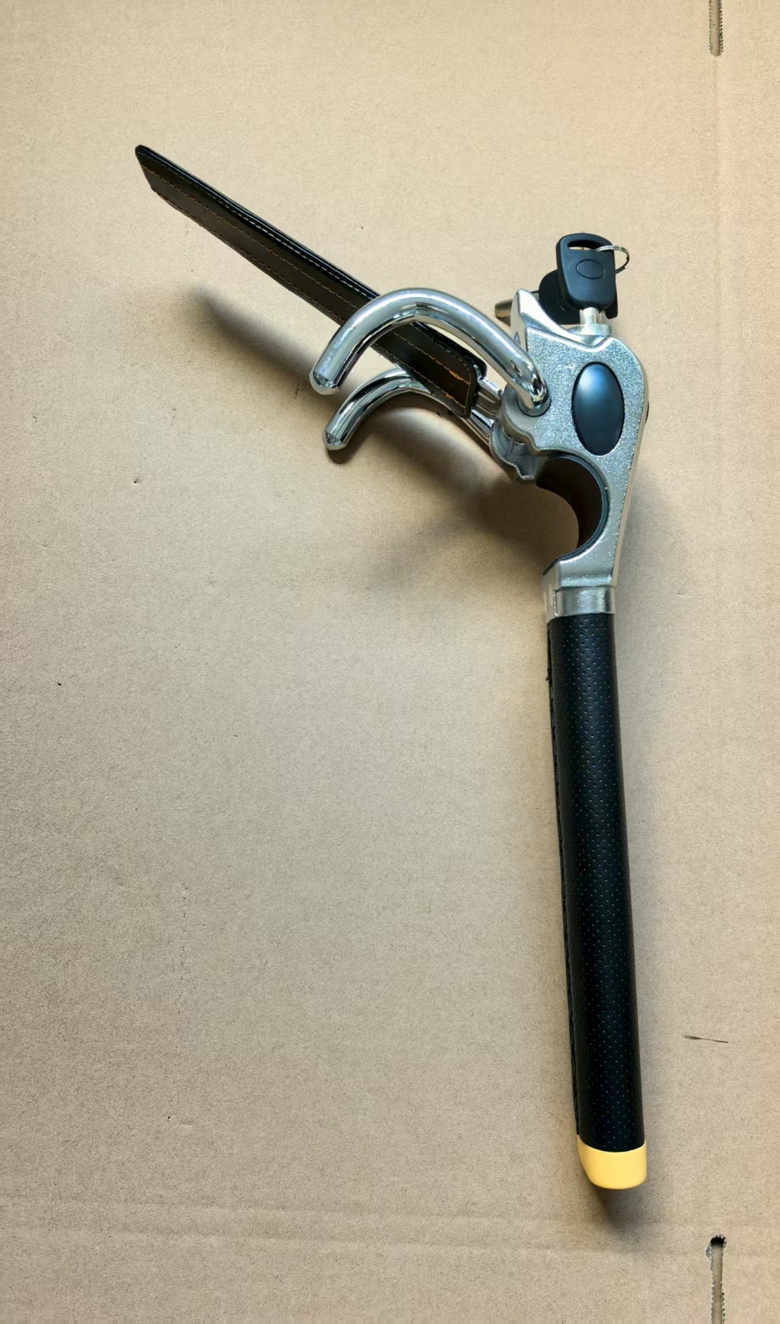 Manufacturer Wholesale Car Steering Wheel Lock with All-Copper Lock Core, Manual Buffering, Anti-Scratch, Multi-Specification, Portable, Universal, Anti-Theft