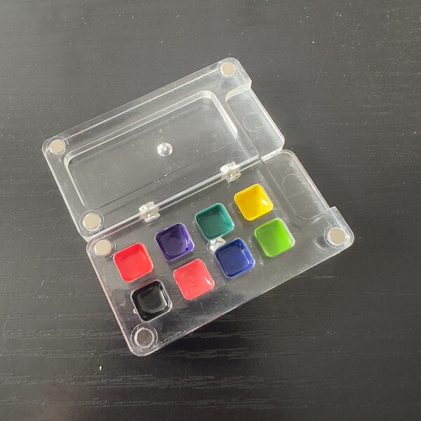 Small pigment handheld watercolour