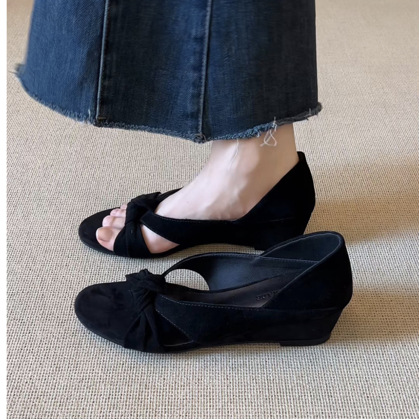 Sandal cao gót nữ hở mũi dây buộc chéo da lộn phong cách La Mã — màu nâu