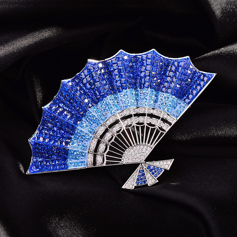 Aquamarine Crushed Ice Blue Fan-Shaped Brooch with Enamel Gradient Color, High-End Sparkle Brooch, Elegant Clothing Accessory
