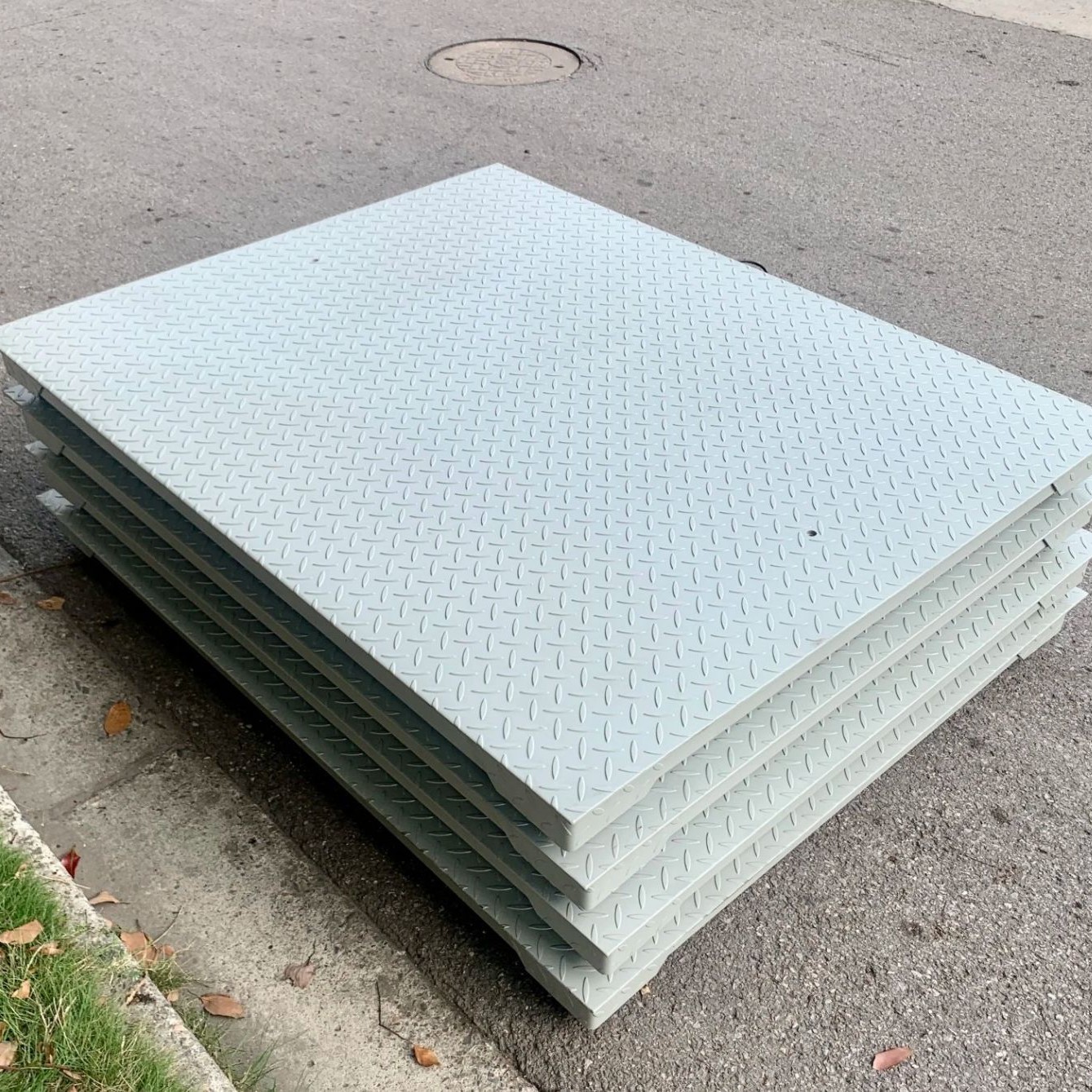 可连接气动阀门控制电子地磅定量进出料磅秤八路带隔离开关量地秤