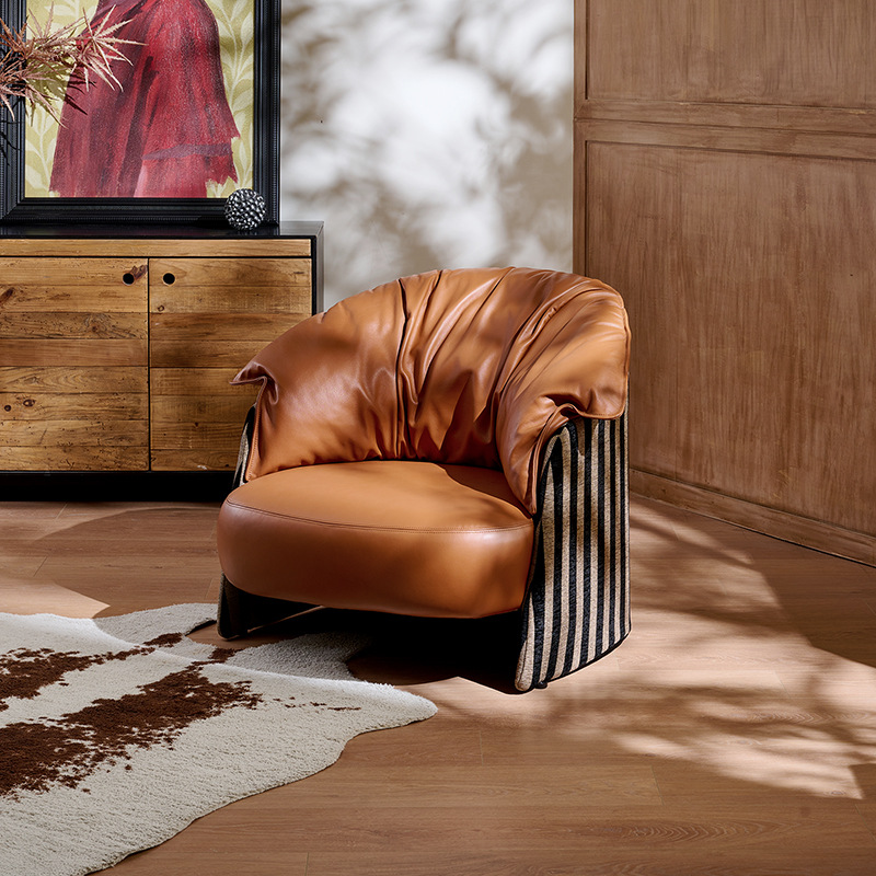 French-Style B&B First-Layer Cowhide Leisure Chair, Small Apartment Leisure Living Room Backrest Lazy Chair, Single Chair Sofa Chair