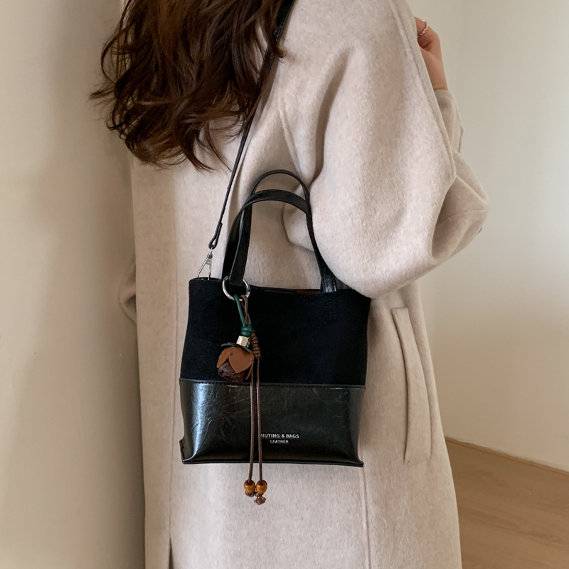 Autumn/Winter Spliced Bucket Bag 2025 New Retro Niche Suede Shoulder Bag Korean Style Fashion Crossbody Bag For Women - Thumbnail 3
