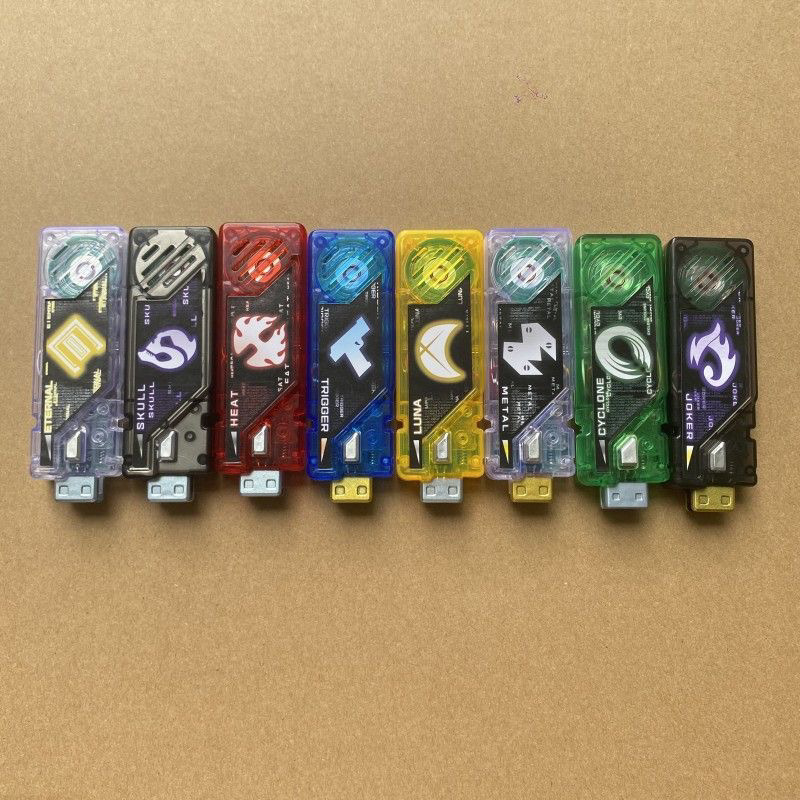 Domestic Masked Superhero W Transforms into Memory疾风炽热扳机月神 Kidsren's Model Toy Machinery Domestic Masked Superhero W Transforms into Memory疾风炽热扳机月神 Kidsren's Model Toy Machinery