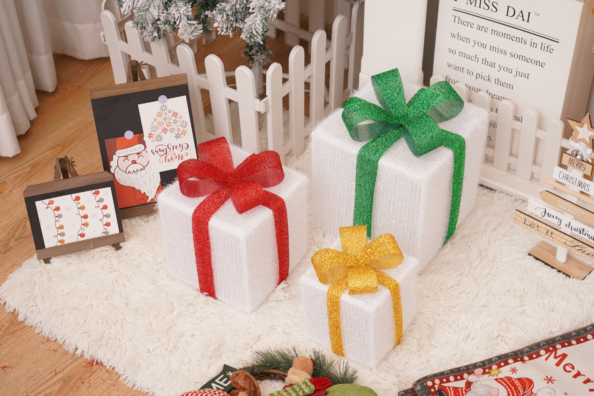 Luces navideñas nuevas de 2025, juego de tres piezas en caja de regalo navideña, productos navideños, accesorios de decoración para fiestas de cumpleaños, adornos.