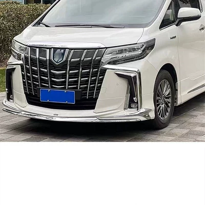 Block Bright Strip | Big Surrounded - front-lip-y-shaped-bright-strip-driving