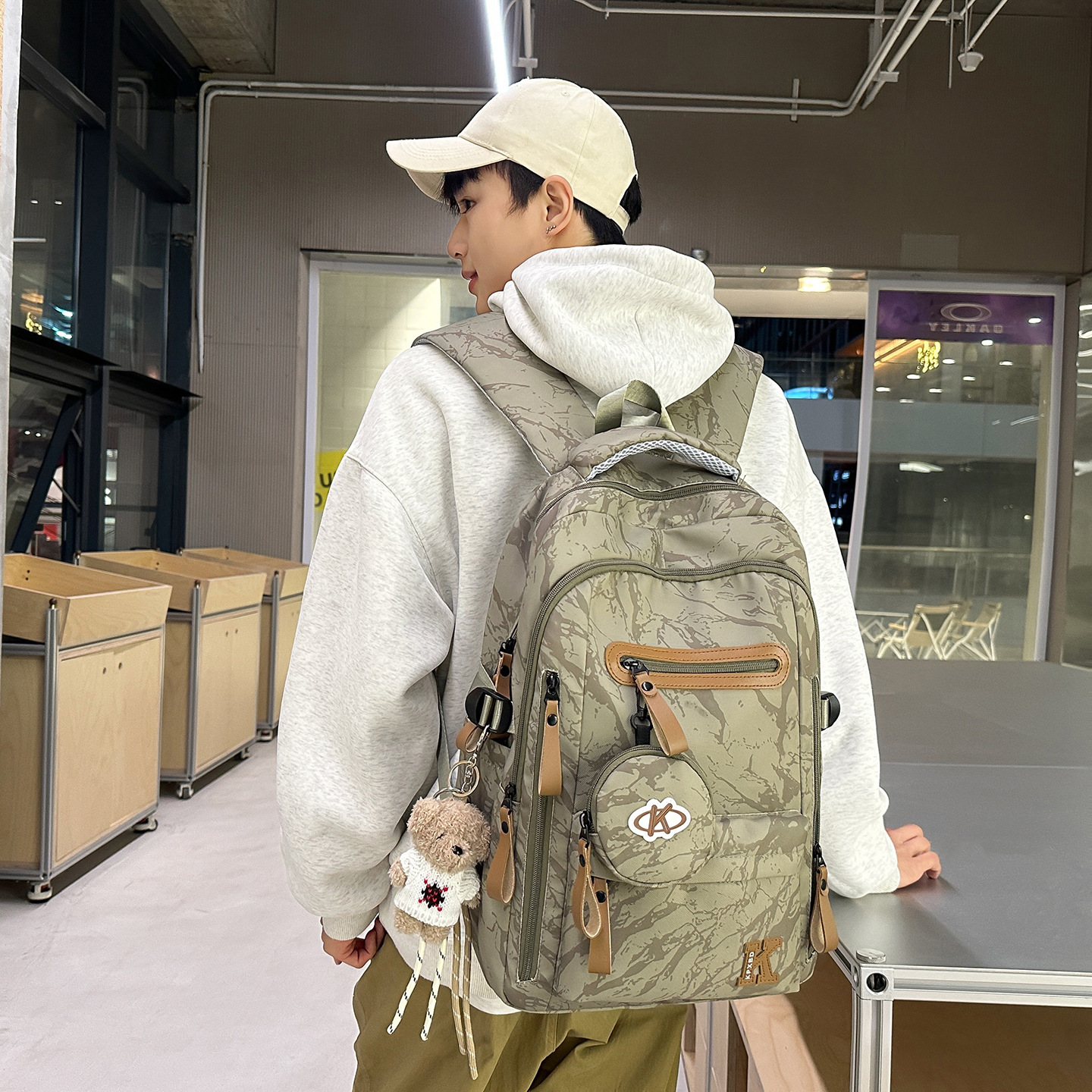 Cross-Border Schoolbags for Couples, High School Students, Large-Capacity Backpacks, New Fashionable and Versatile Outdoor Travel Lightweight Backpacks
