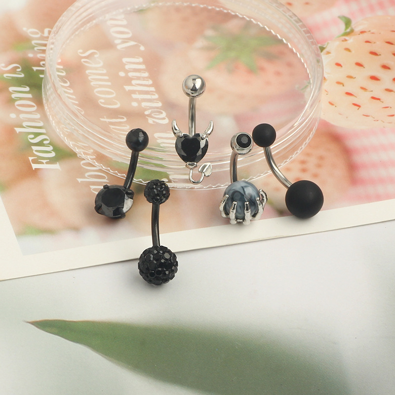 Pointed titanium steel lip stud product view