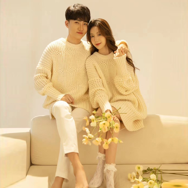 새로운 사진 스튜디오 한국 커플 사진 사진 게으른 스타일 스웨터 실내 간단한 작은 신선한 사진 테마 의류