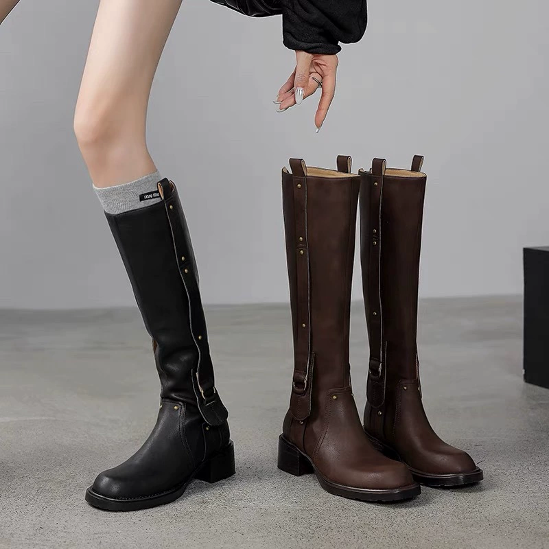 Западные ковбойские сапоги с круглой головкой на высоком каблуке рыцарские сапоги 2024 новые европейские и американские крутые черные сапоги женские