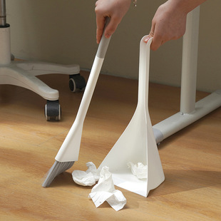 Jinhuida New Household Kidsren's Broom and Dustpan Set Combination Japanese Mini Gap Plastic Brush Kworld