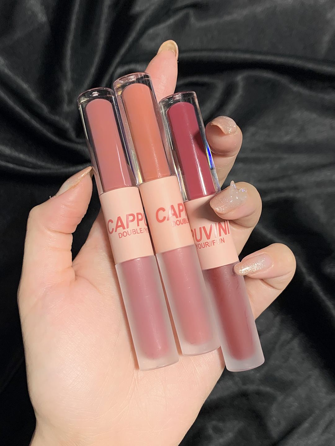 Cappuvini's new color fun double-head lip gloss mirror-like water gloss lip gloss is a domestic beauty lipstick with high appearance standards for students undefined