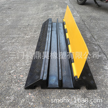 橡胶二线槽减速带过线槽电缆保护穿线槽演出临时场所电线保护胶块